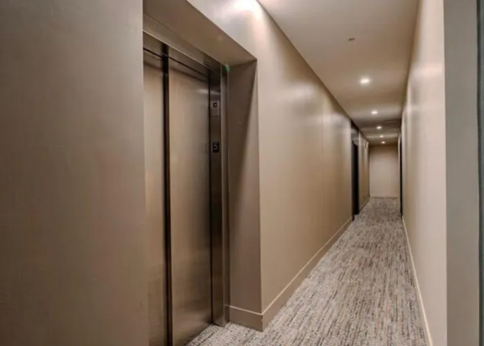 Steps From The Edgewater Modern 2bd 2ba * Chicago